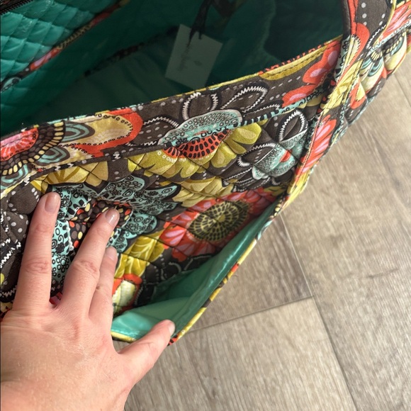 Vera Bradley Get Carried Away Tote - “Flower Shower” design - NWT - Picture 4 of 9